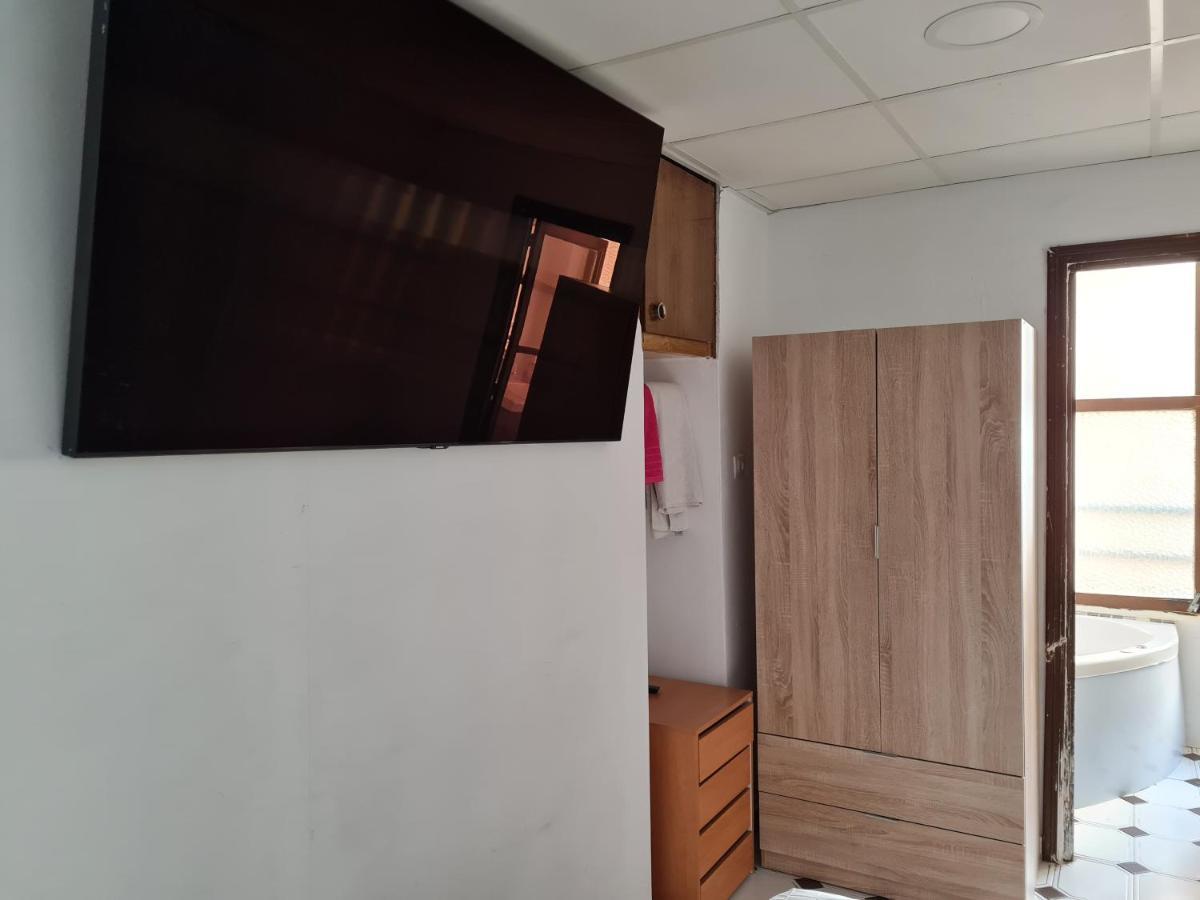 Enrique Numero 68 Apartment Elche Exterior photo